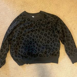 Old navy cropped crew neck grey with black cheetah print size Large